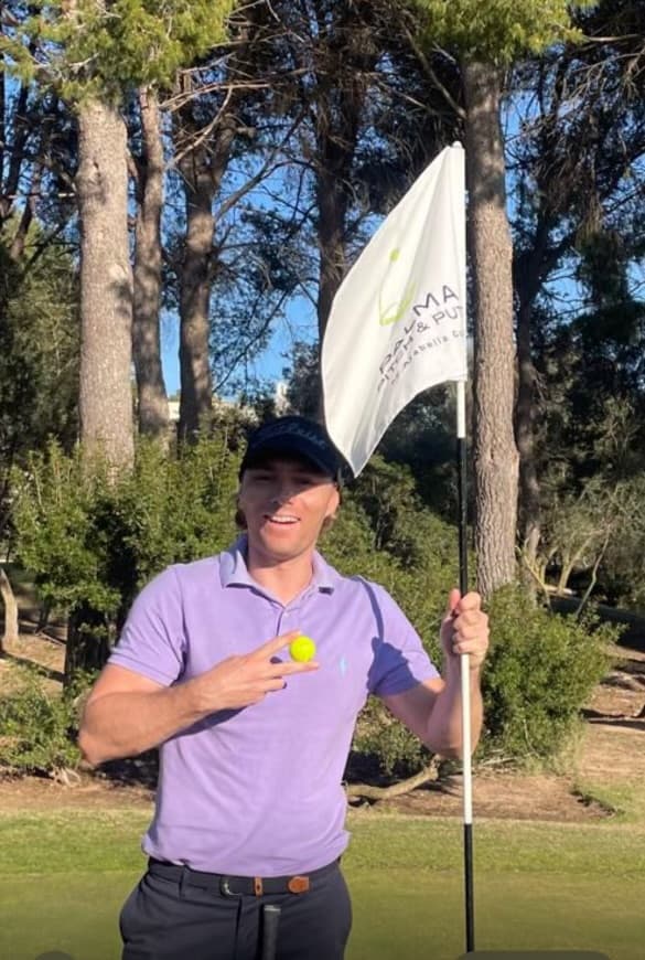 GOLF AL MAR — a moment on the course